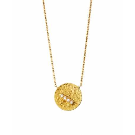 Yellow gold pendant hammered on chain, diamonds