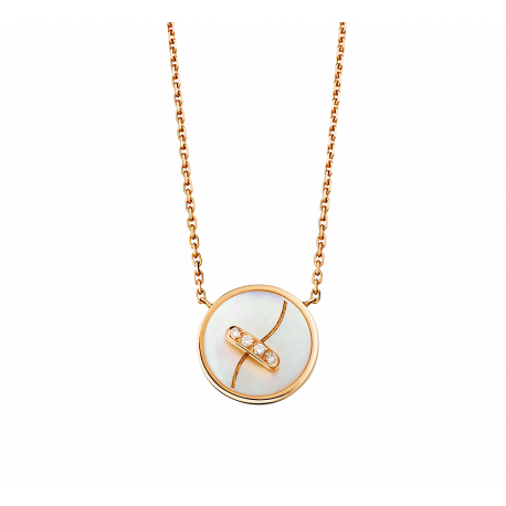 Yellow gold pendant on chain, mother of pearl, diamonds